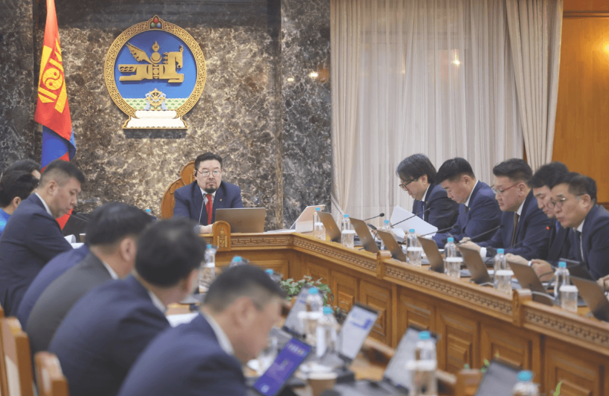 ТАНИЛЦ: ӨНӨӨДӨР ГОМБОЖАВЫН ЗАНДАНШАТАРЫН "ЗАСГИЙН ГАЗАР" ДАРААХ ШИЙДВЭРҮҮДИЙГ ГАРГАЛАА