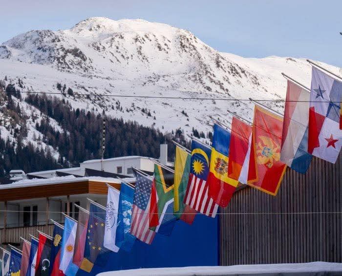 ЕРӨНХИЙ САЙД Г.ЗАНДАНШАТАР ДЭЛХИЙН ЭДИЙН ЗАСГИЙН 56 ДУГААР ЧУУЛГА УУЛЗАЛТАД ОРОЛЦОНО