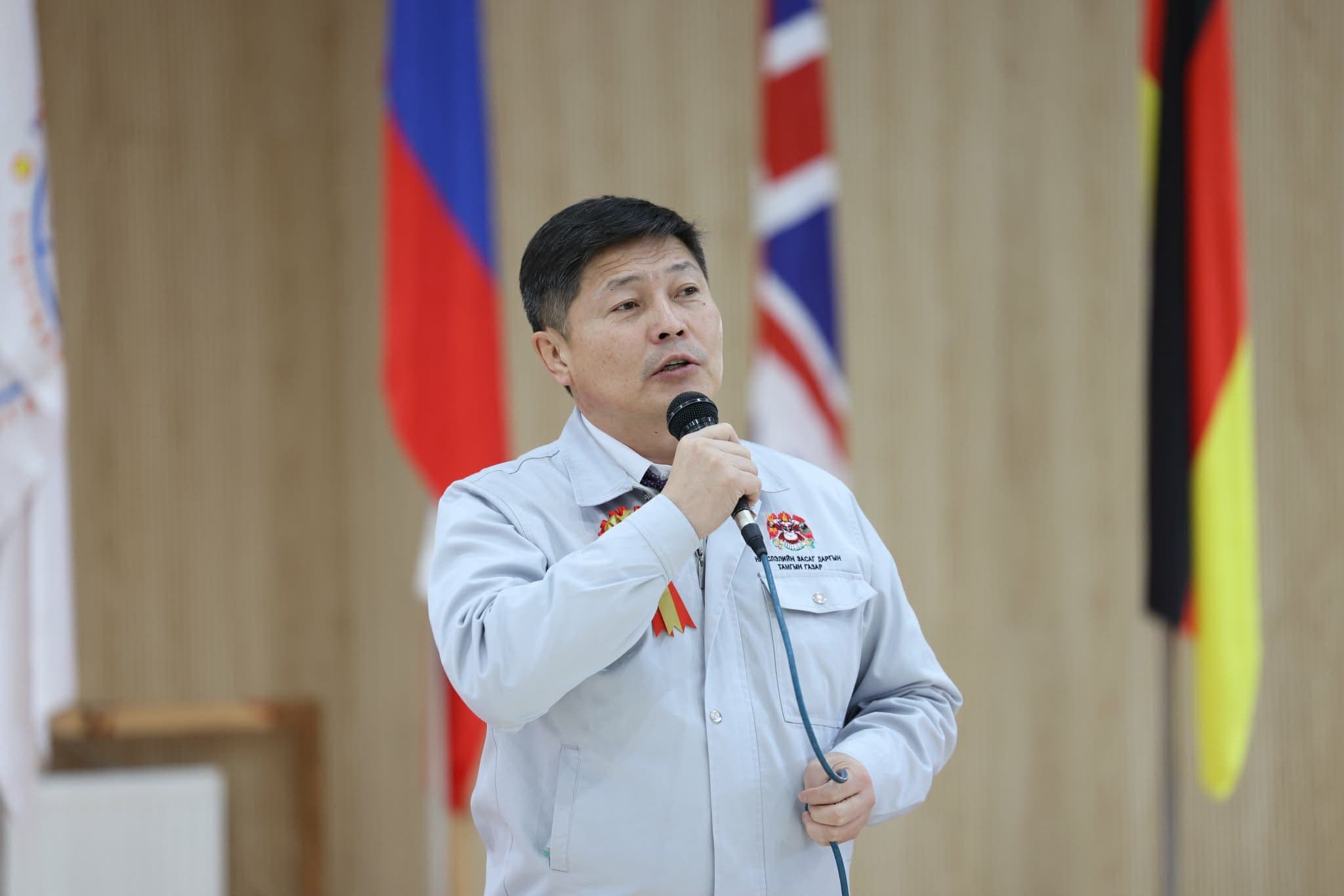 Ерөнхий боловсролын 23 дугаар сургууль усан бассейн бүхий спорт заалтай анхны улсын сургууль боллоо