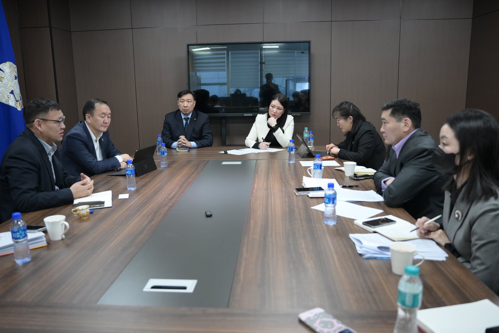 “Сүүн дархлаа” зорилтот хөтөлбөрийн ажлын хэсгийн ээлжит хуралдаан боллоо