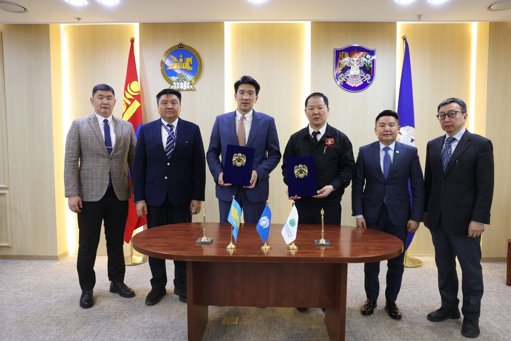 Улаанбаатар-Хүннү" олон улсын транзит зочид буудлыг “Чингис хаан” ОУНБ-тай гүүрэн гарцаар холбох талаар санамж бичиг байгууллаа