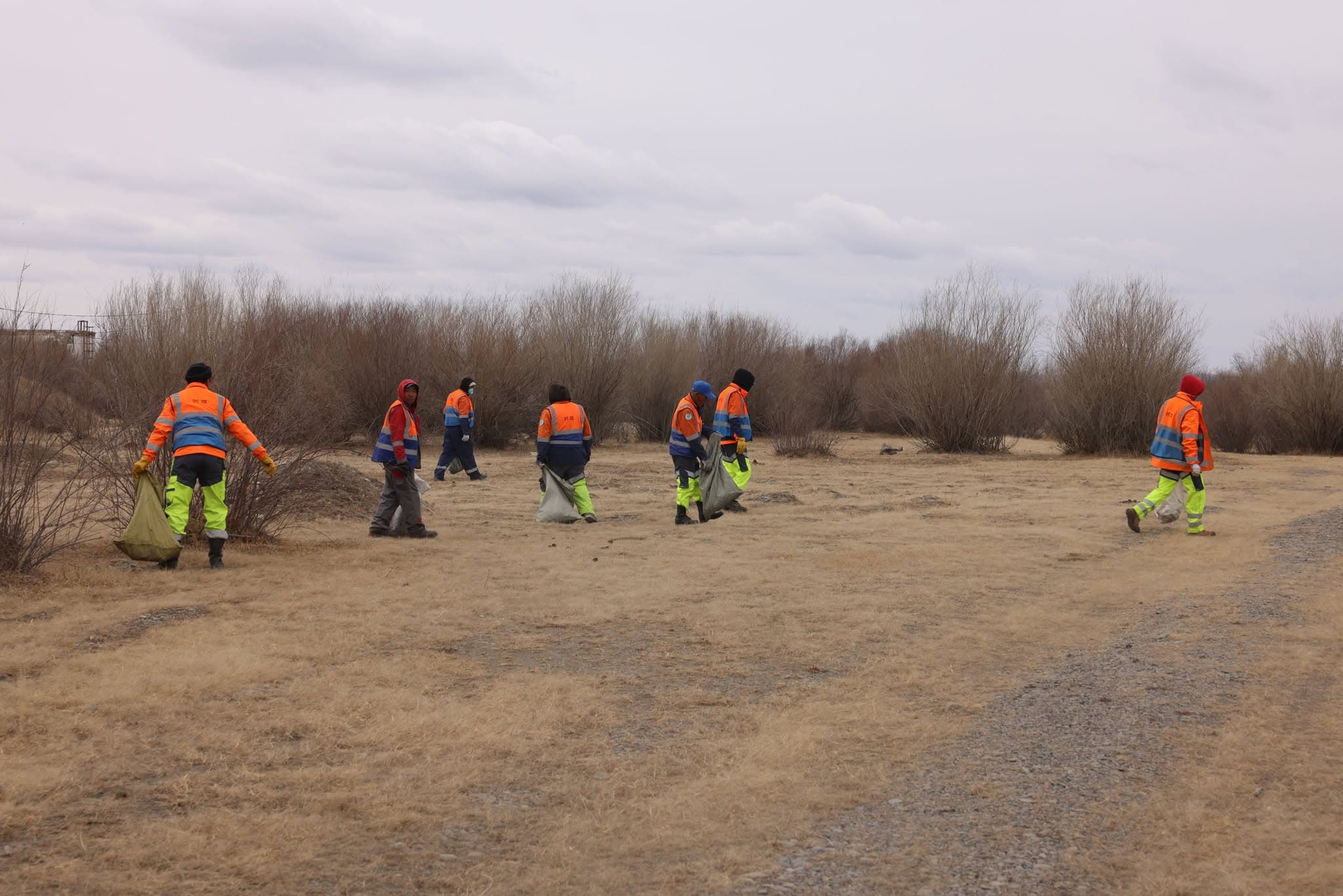 Туул голын ай савыг цэвэрлэж, 176.5 тонн хог хаягдлыг хогийн цэгт зөөвөрлөлөө