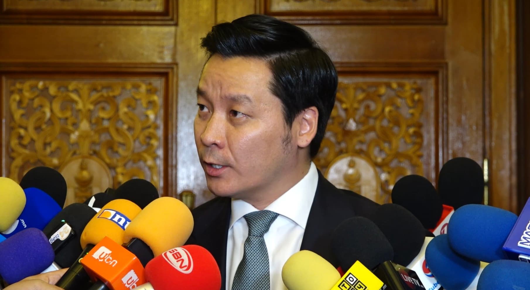 Ерөнхийлөгчийн тамгын газрын дарга А.Үйлстөгөлдөр "Ажлын хэсгээс санал гаргаж УИХ-ын гишүүдэд тулгаж байгаа юм биш"