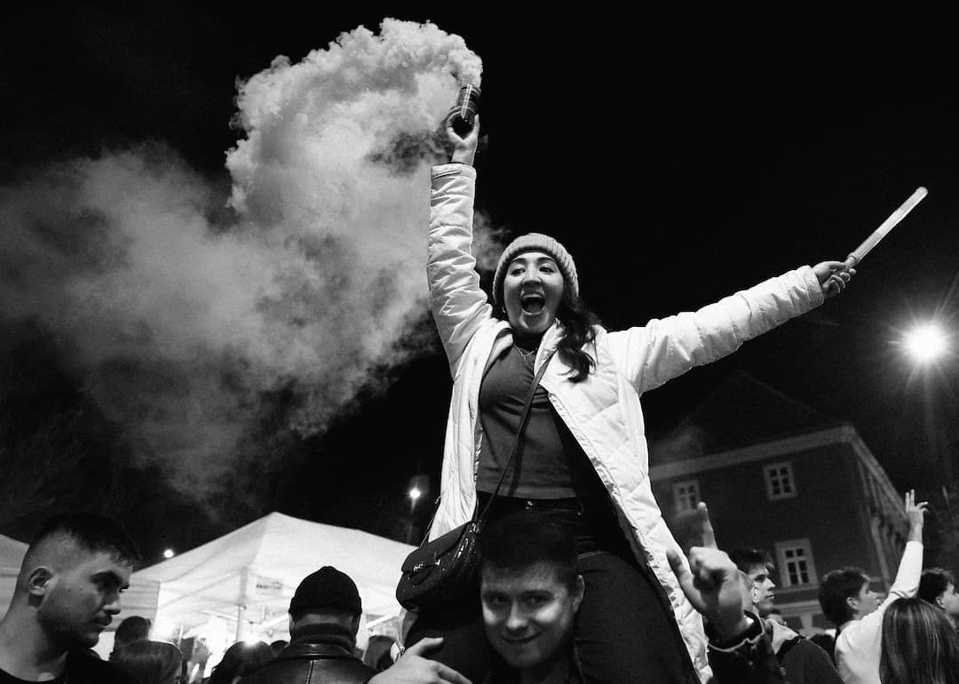 Унгар улсад Ерөнхий сайд Виктор Орбаны ялагдлаас болж "Дунай мөрөн" нойргүй хонолоо