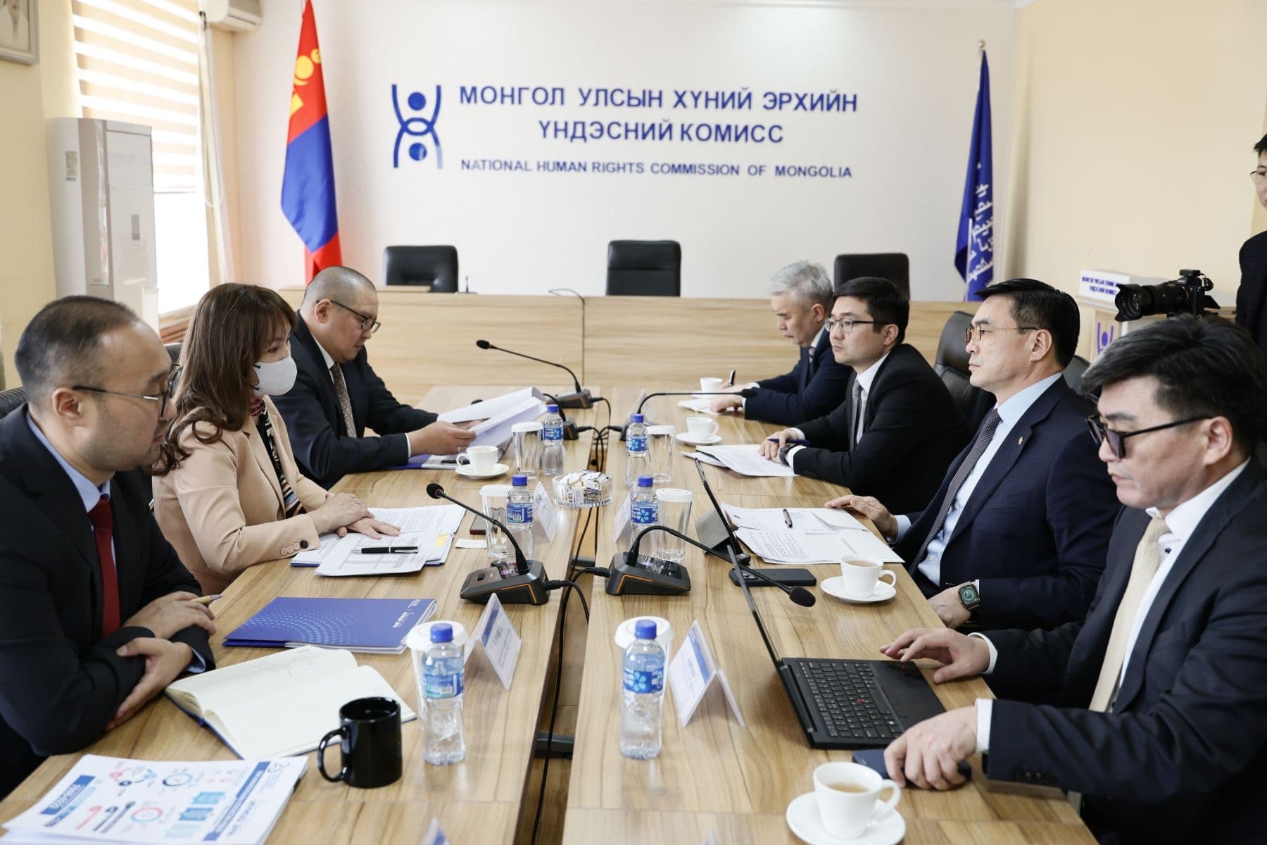 УИХ-ЫН ГИШҮҮН, ЗАСГИЙН ГАЗРЫН ГИШҮҮН, ХУУЛЬ ЗҮЙ, ДОТООД ХЭРГИЙН САЙД С.АМАРСАЙХАН ХҮНИЙ ЭРХИЙН ҮНДЭСНИЙ КОМИССТ АЖИЛЛАЛАА