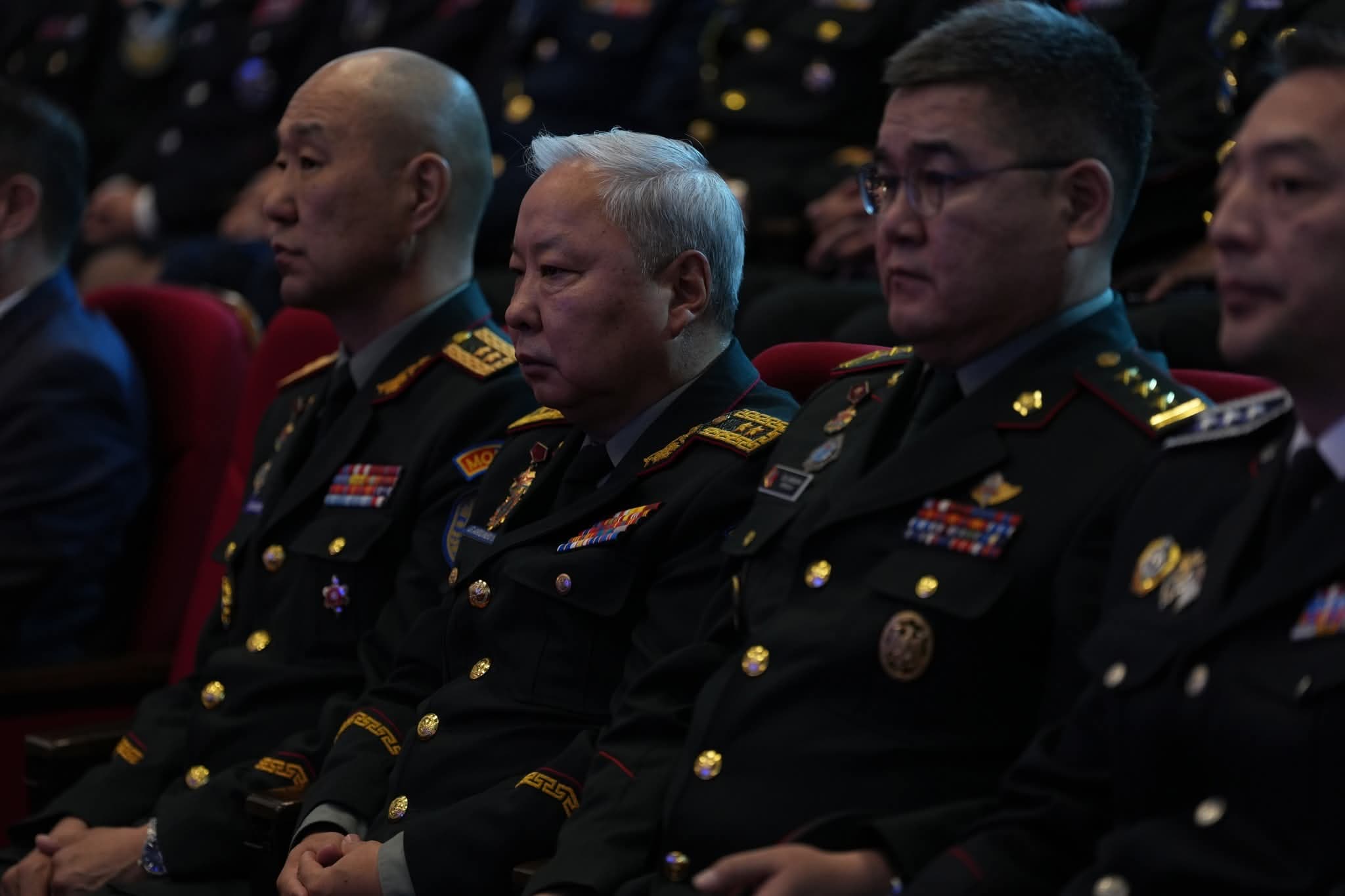 ЗАЛУУ ОФИЦЕРУУДЫН ХӨГЖЛИЙН ЖИЛИЙН НЭЭЛТИЙН АРГА ХЭМЖЭЭ БОЛЛОО