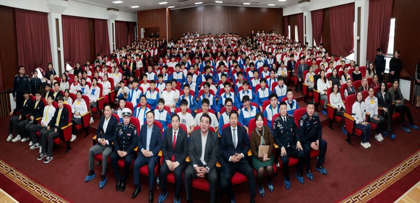 “СУРРОНГҮЙ СУРГУУЛЬ” ӨДӨРЛӨГ ШИНЭ МОНГОЛ ХАРҮМАФҮЖИ СУРГУУЛИАС ЭХЭЛЛЭЭ