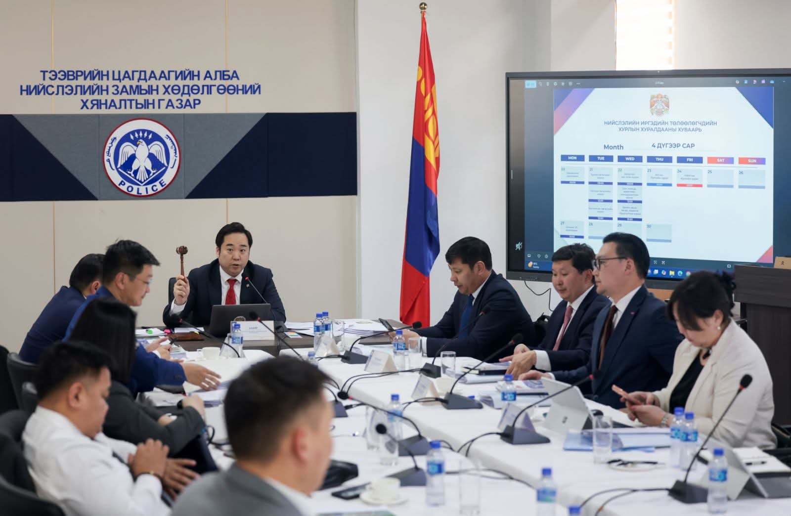 НИЙСЛЭЛ 2027 ОНД 300 ТЭРБУМ ТӨГРӨГИЙН ҮНЭТ ЦААС ГАРГАЖ, СТРАТЕГИЙН ТӨСЛҮҮДИЙГ САНХҮҮЖҮҮЛНЭ