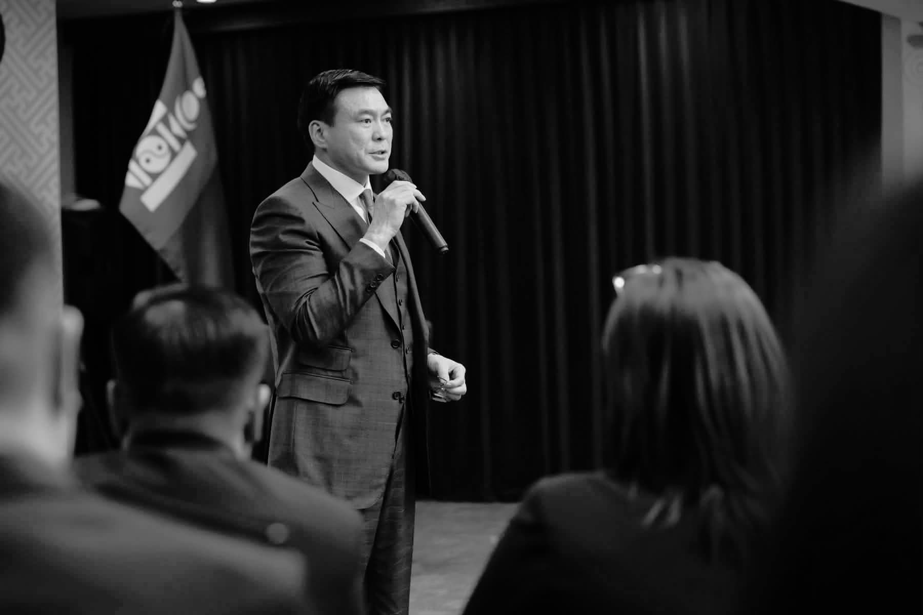 ХУУЛЬ ЗҮЙ, ДОТООД ХЭРГИЙН САЙД С.АМАРСАЙХАН ШҮҮХИЙН ЕРӨНХИЙ ЗӨВЛӨЛИЙН ДАРГА, ГИШҮҮДТЭЙ УУЛЗЛАА 