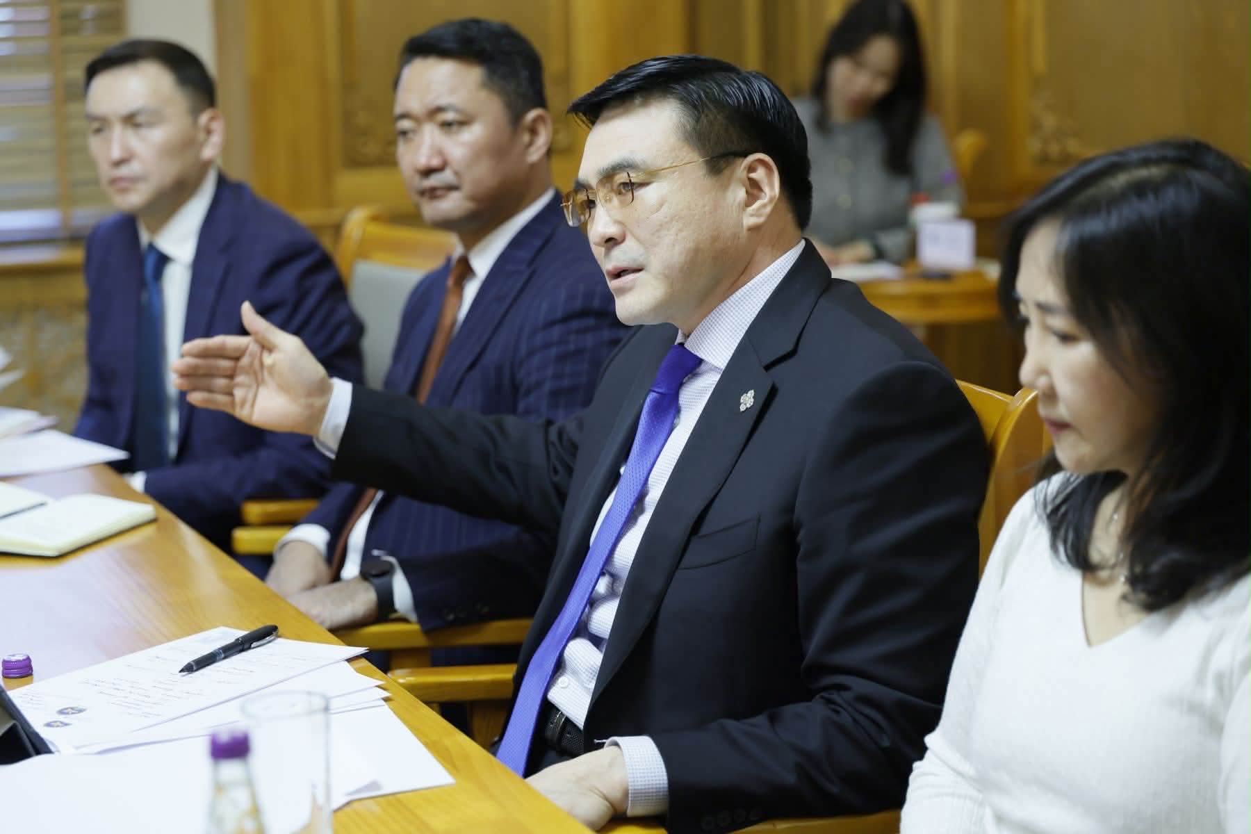🇲🇳👏🏻🇨🇦КАНАД УЛСТАЙ ХАМТАРСАН “ТЭГШ ЭРХ, ШУДАРГА ЁСЫГ ХҮН БҮРТ” ТӨСӨЛ АМЖИЛТТАЙ ХЭРЭГЖИЖ БАЙНА