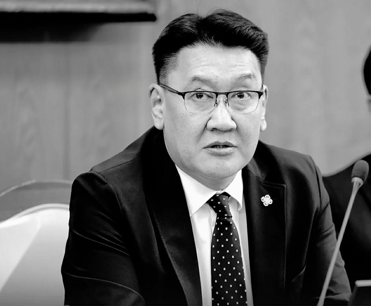 УИХ-ЫН ТӨРИЙН БАЙГУУЛАЛТЫН БАЙНГЫН ХОРООНЫ ДАРГААР УИХ-ЫН ГИШҮҮН Б.ЖАВХЛАНГ СОНГОЛОО 