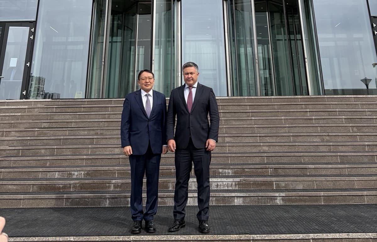 Монголбанкны Ерөнхийлөгч С.Наранцогт БНКУ-ын Үндэсний банкны Ерөнхийлөгч Тимур Сулейменовтой уулзлаа