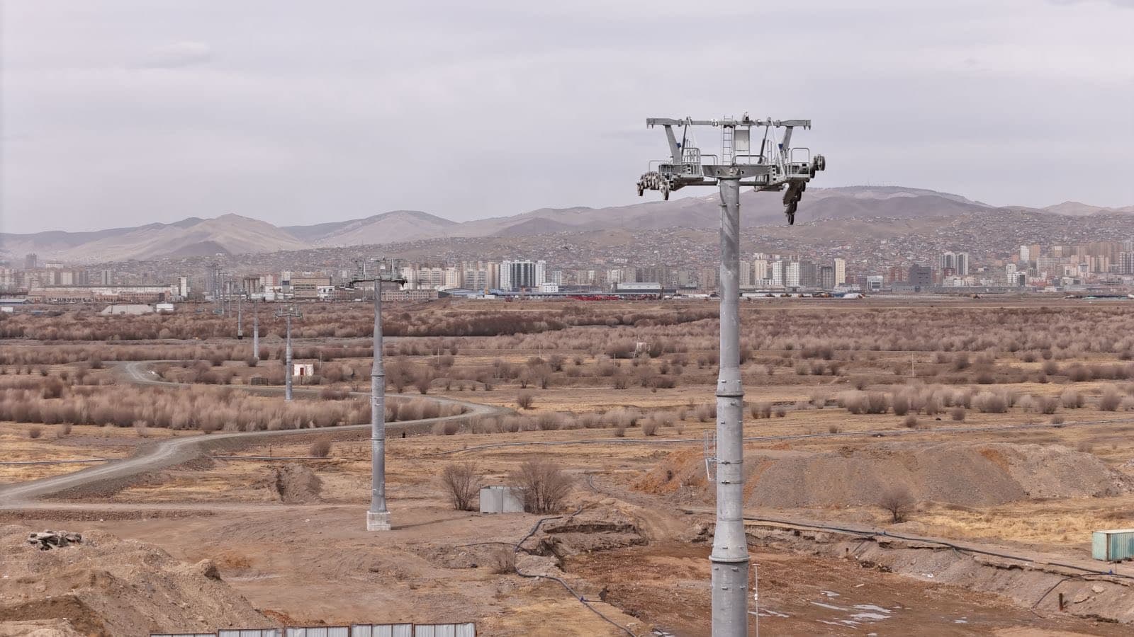 Дүүжин замын тээврийн барилга угсралтын ажил 70 орчим хувьтай байна