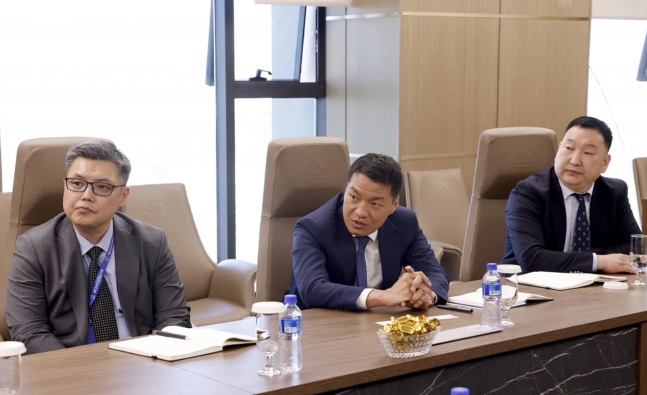 Монголбанкны Дэд Ерөнхийлөгч Г.Энхтайван Францын ЭСЯ-ны төлөөлөгчдийг хүлээн авч уулзав