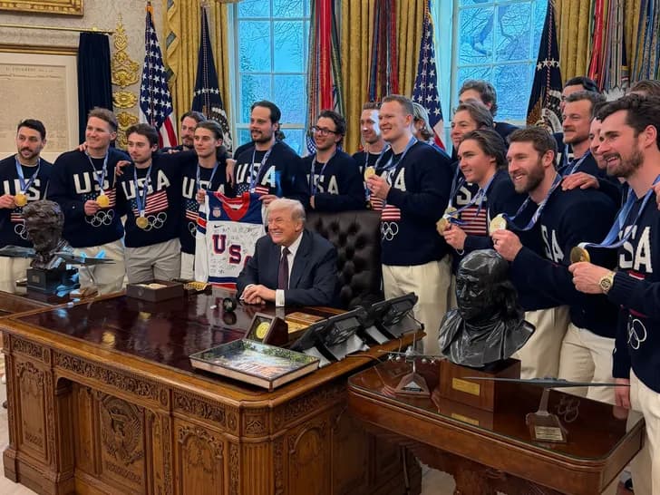 ОЛИМПЫН АВАРГУУД ЦАГААН ОРДОНД ЗОЧИЛЖ, ЕРӨНХИЙЛӨГЧ ДОНАЛД ТРАМПАД БАРААЛХАЛАА