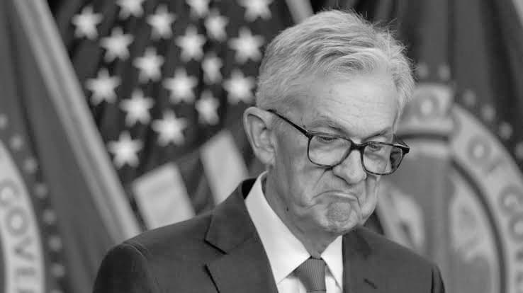 АНУ-ын Ерөнхийлөгч Дональд Трамп "Би Холбооны Нөөцийн Банкны дарга Жером Пауэллийн суганы арьсыг хуу татмаар байна"