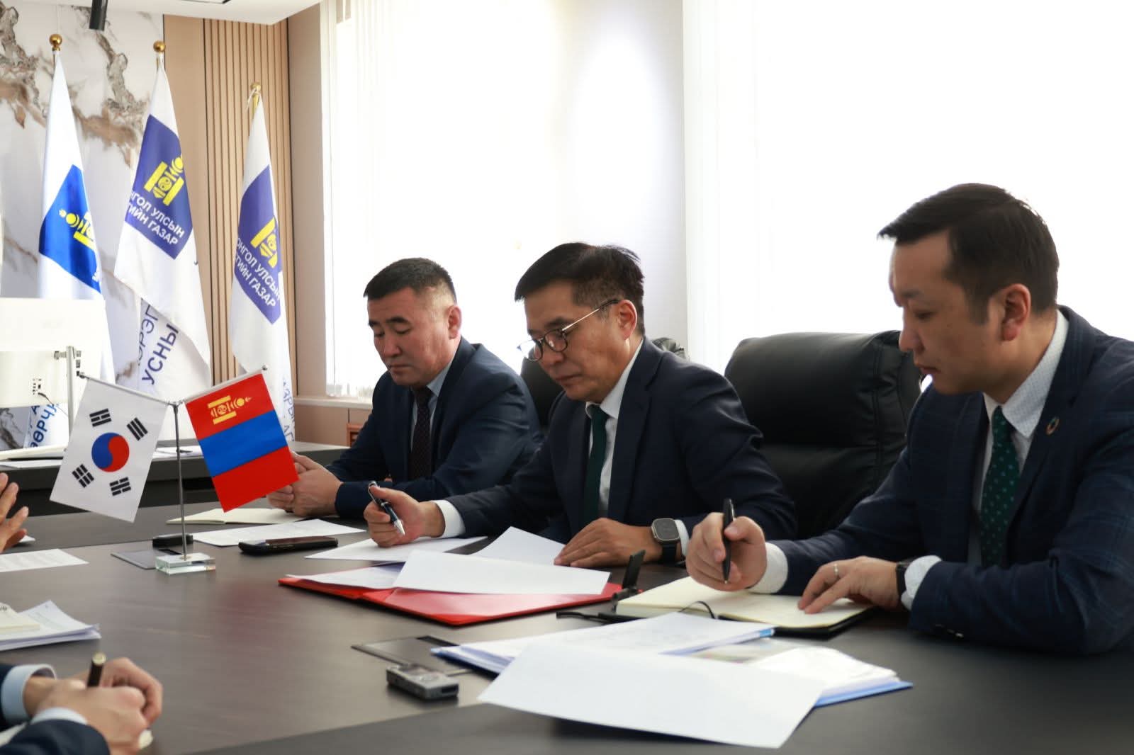 “НОГООН ХЭРЭМ” ТӨСЛИЙН ДӨРӨВДҮГЭЭР ҮЕ ШАТЫГ ЭХЛҮҮЛЭХ ТАЛААР САНАЛ СОЛИЛЦОВ