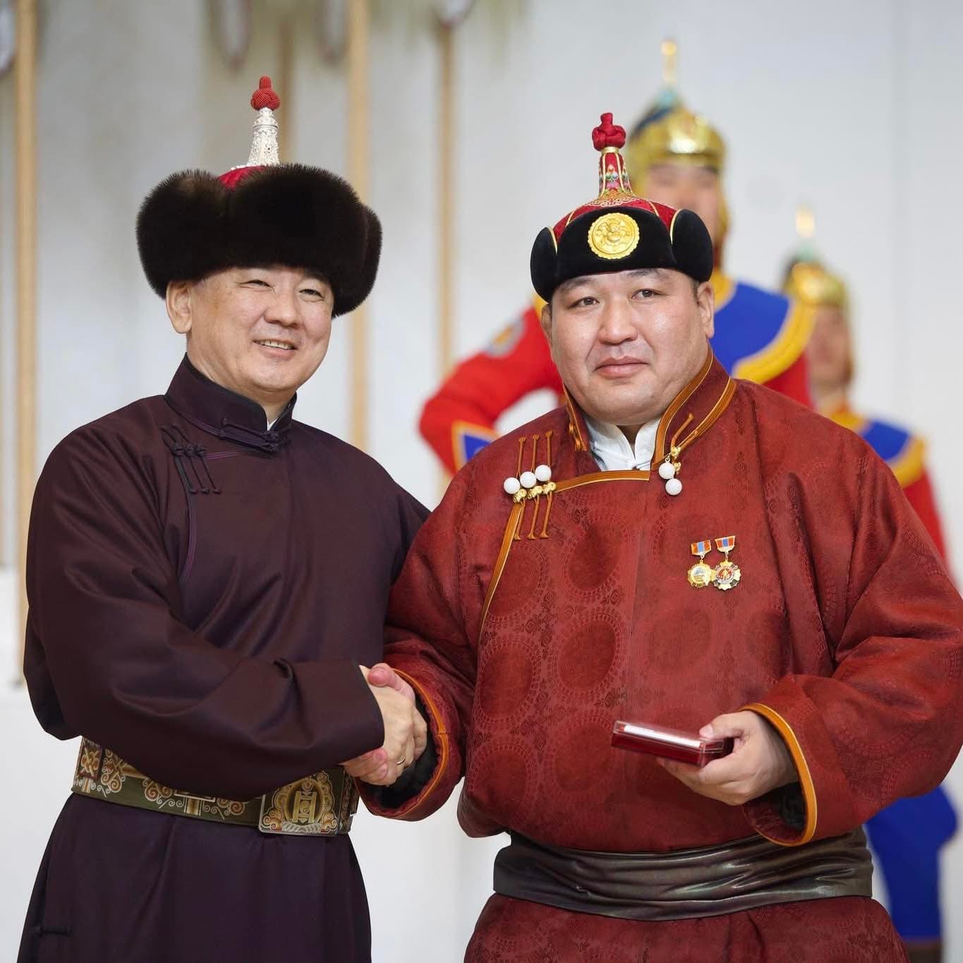 УЛСЫН АВАРГА Ч.САНЖААДАМБА ГАВЬЯАТ ТАМИРЧИН ЦОЛ ХҮРТЛЭЭ