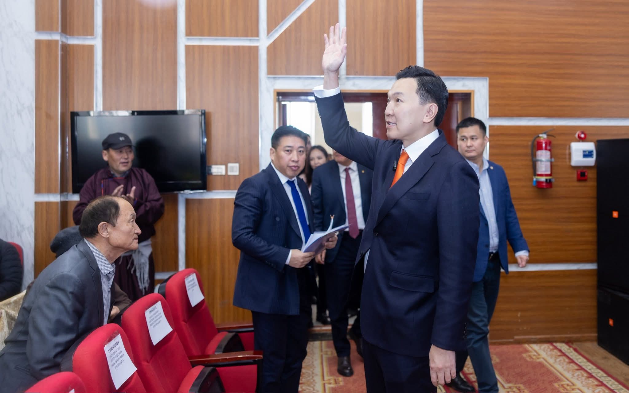 УИХ-ЫН ДАРГА Н.УЧРАЛ: МАЛЧДЫН ОРЛОГЫГ ТӨРӨЛЖҮҮЛЭХ “НАРЛАГ МОНГОЛЫН МАЛЧИН” ХӨТӨЛБӨРИЙГ ҮНДЭСНИЙ ХЭМЖЭЭНД ХЭРЭГЖҮҮЛНЭ