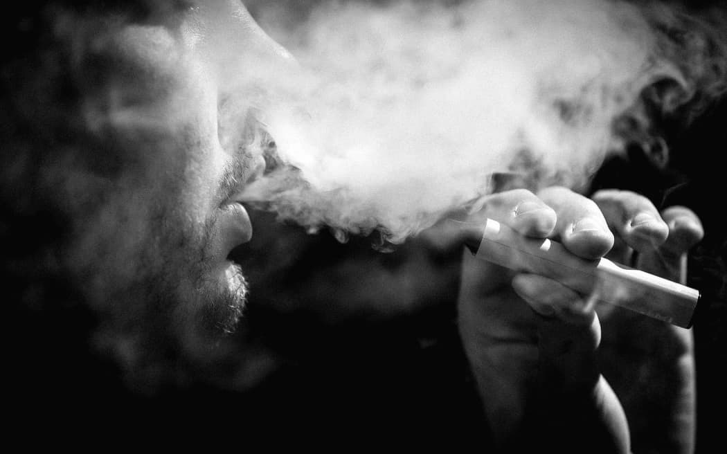 Электрон тамхийг зохицуулж өгөхийг хүүхдүүд өөрсдөө шаардаж байна