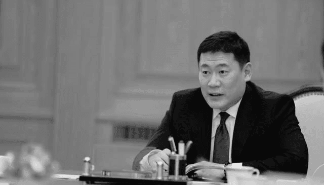 Л.Оюун-Эрдэнэ: Миний мэдэгдлээс хойш хам хэрэгтнүүд цовхорч гарч ирээд бие биеэ илчилж байна