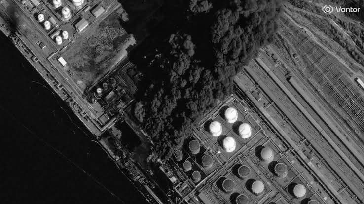 🇺🇦 Украйн ОХУ-ын Усть-Луга боомт руу дроноор ахин довтоллоо