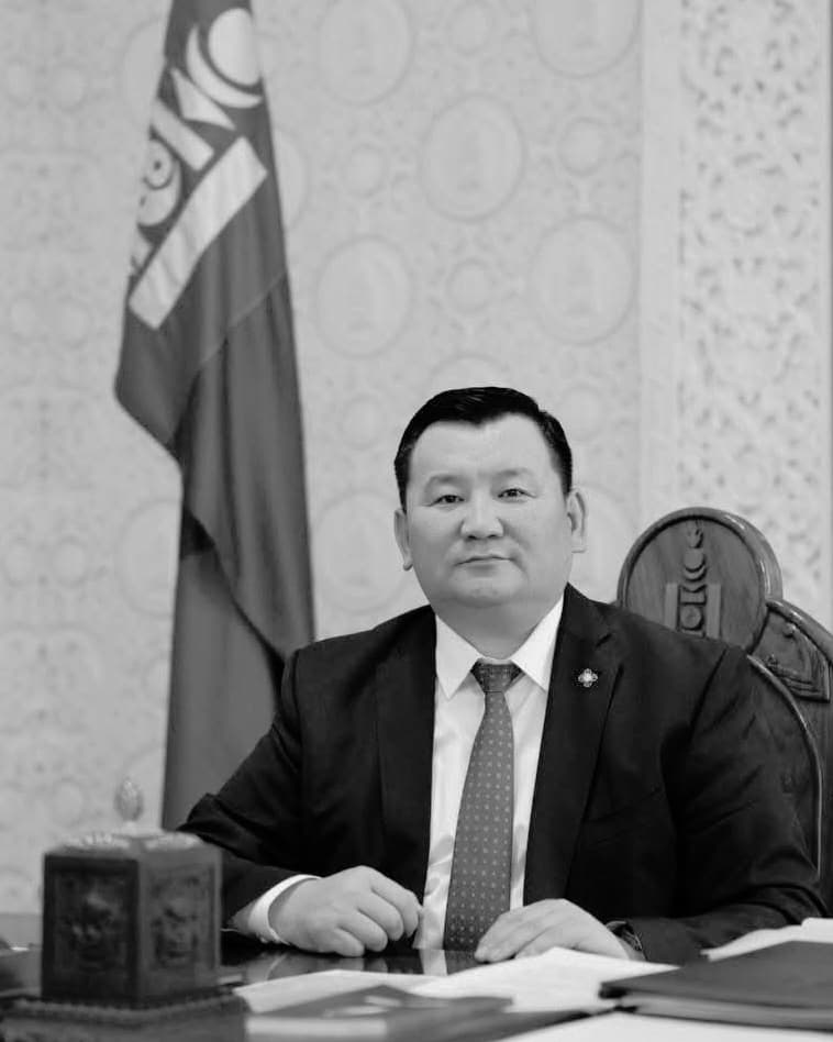 УИХ-ЫН ГИШҮҮН Л.МӨНХБААТАР ХУУЛЬ ЗҮЙН БАЙНГЫН ХОРООНЫ ДАРГААР ТОМИЛОГДЛОО