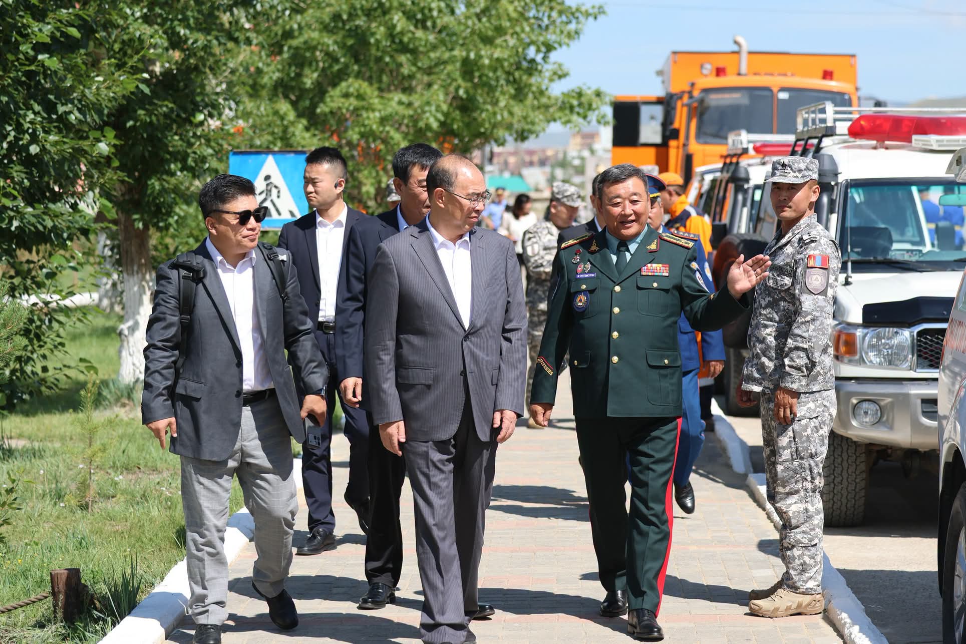 ОНЦГОЙ БАЙДЛЫН ЕРӨНХИЙ ГАЗАР: АЙЛЧЛАЛЫН ХҮРЭЭНД ҮНДЭСНИЙ АВРАХ БРИГАДЫН ҮЙЛ АЖИЛЛАГАА, СУРГАЛТЫН БАЙГУУЛАМЖТАЙ ТАНИЛЦЛАА