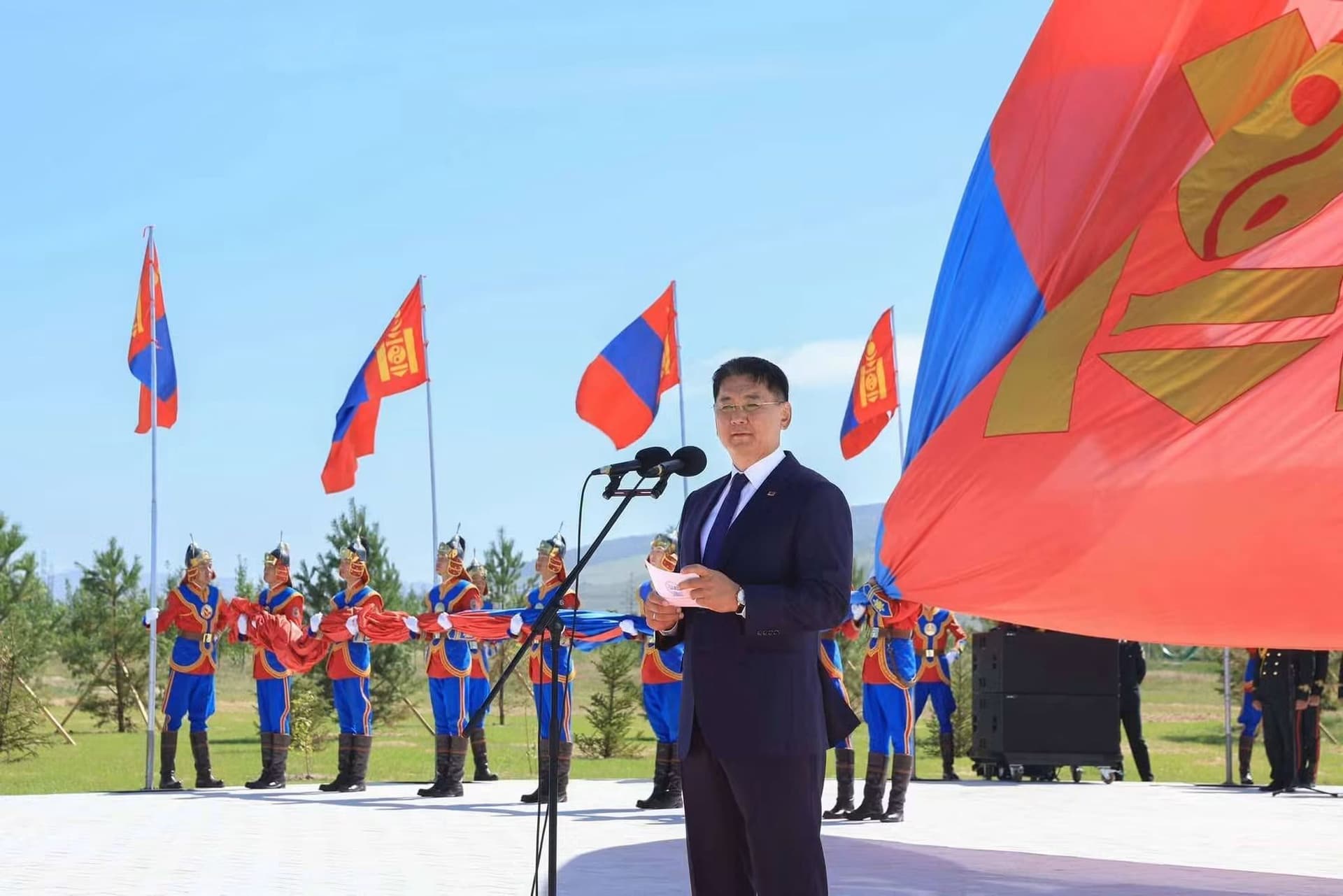 НҮБ-д гишүүнээр элссэн ойг тохиолдуулан Төрийн далбаа мандууллаа