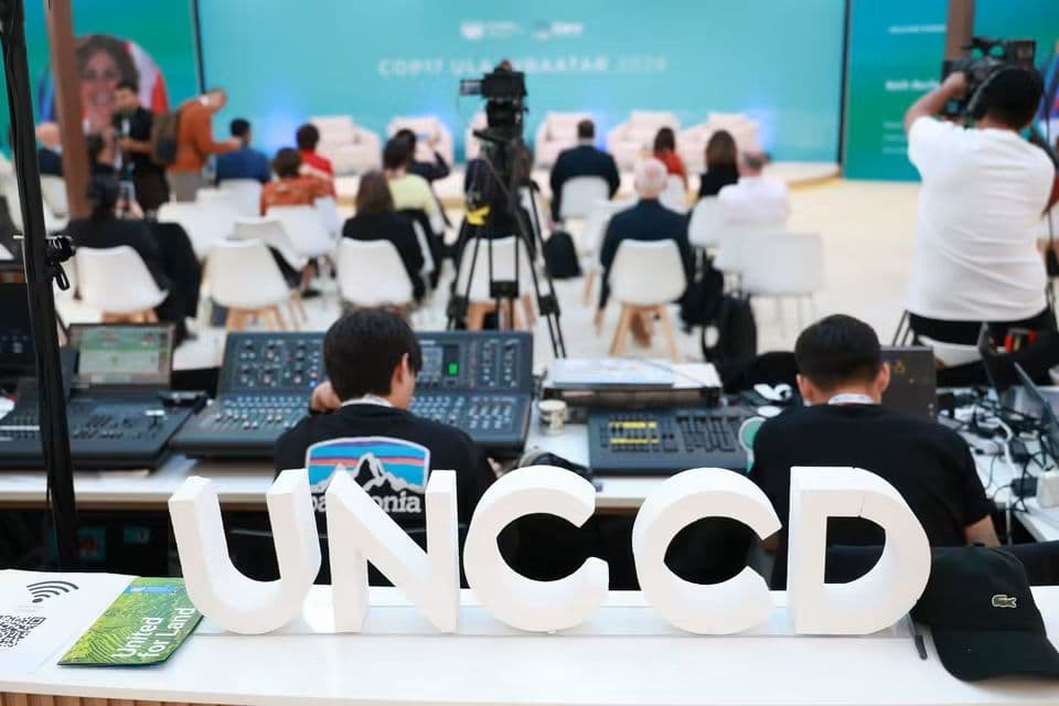 COP17-ЫН “ХҮНСНИЙ ТОГТОЛЦОО БА ЭРҮҮЛ ХӨРСНИЙ ӨДӨР”-ИЙН ХҮРЭЭНД “ЭРҮҮЛ ХӨРС, БҮТЭЭМЖТЭЙ ГАЗАР НУТАГ: БОДЛОГООС ХЭРЭГЖИЛТ РҮҮ” ХЭЛЭЛЦҮҮЛЭГ БОЛЛОО