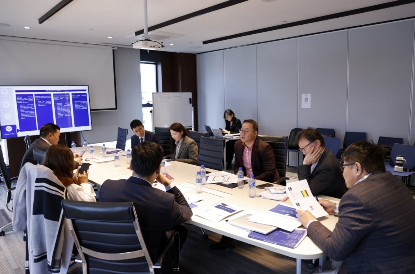 Монголбанкны Хяналтын зөвлөл хуралдлаа