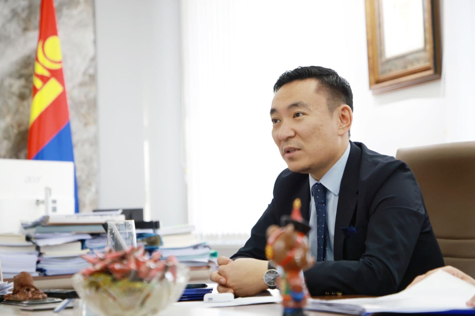 Ш.БАТБАЯР: ХҮРЭН БААВГАЙТАЙ ХОЛБООТОЙ АСУУДЛААР ДӨРВӨН ХУУЛЬД НЭМЭЛТ, ӨӨРЧЛӨЛТ ОРУУЛАХ САНАЛ БОЛОВСРУУЛЖ, ХҮРГҮҮЛЛЭЭ